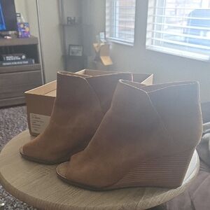 Lucky Brand Tan Wedge Booties